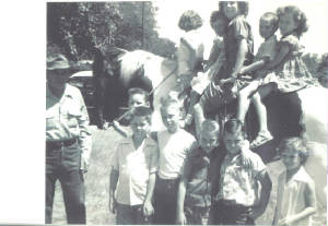familyreunion1949.jpg