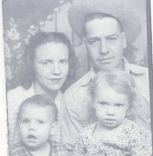 geneandjoytownsendfamily1951.jpg